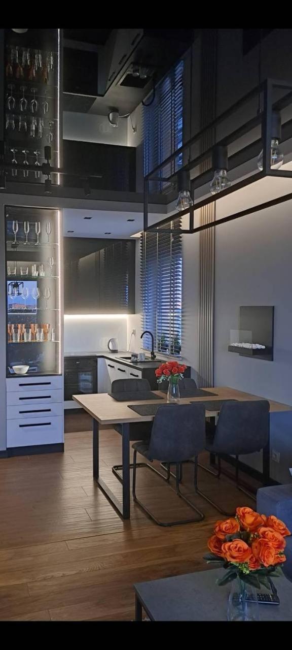 Resinest Apartamenty Jurowiecka J15 比亚韦斯托克 外观 照片